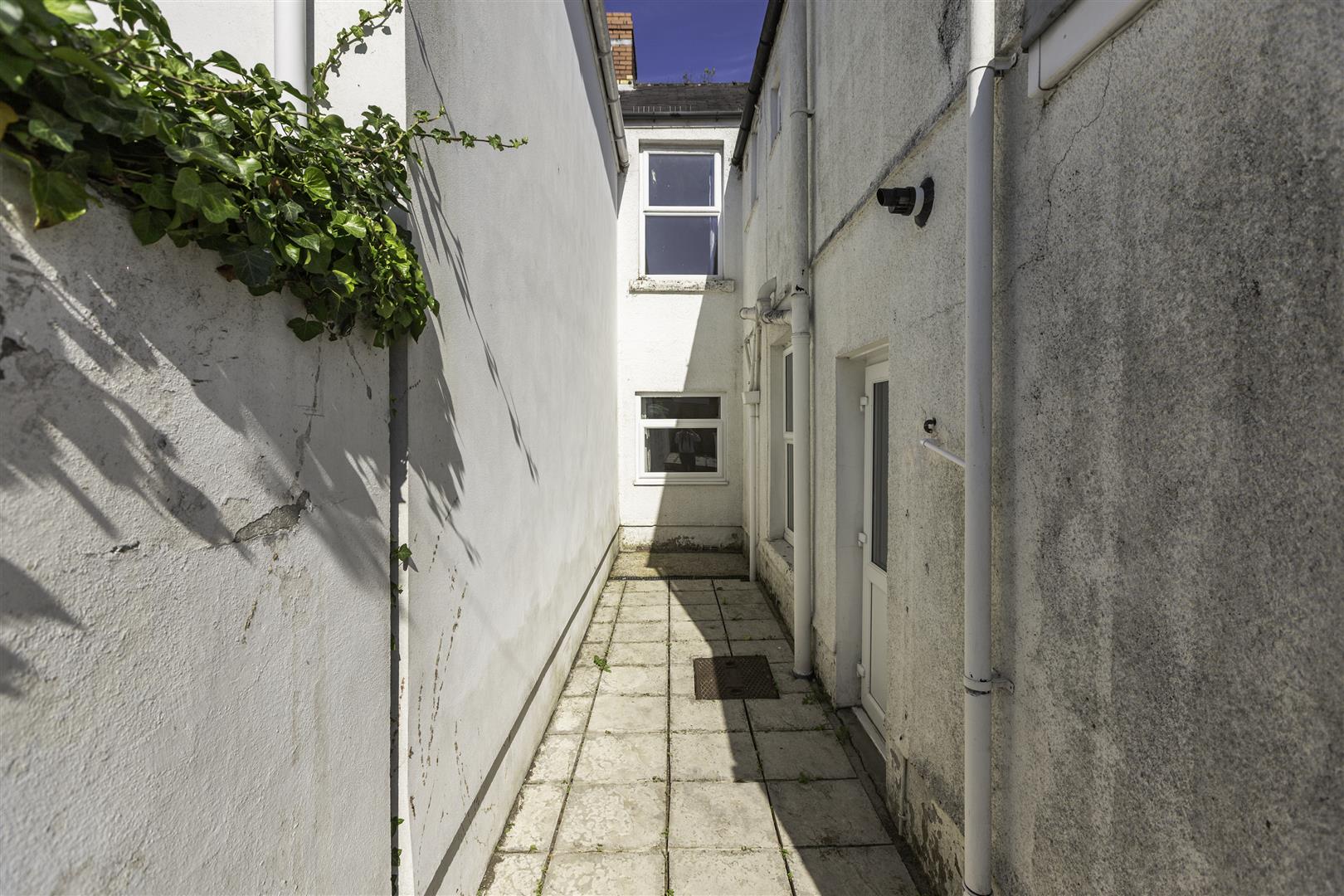 Oakwood Road, Brynmill, Swansea, SA2 0DN